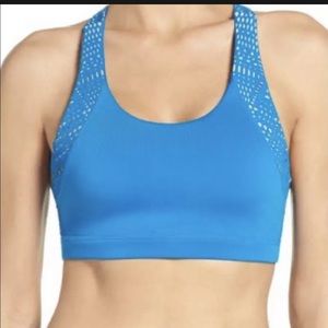 ALO Yoga Women's Patina Laser Cut Sports Bra